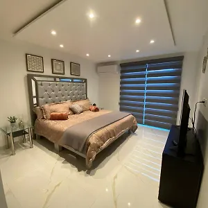 Marina Del Sol Directly On The Ocean 102 Apartamento