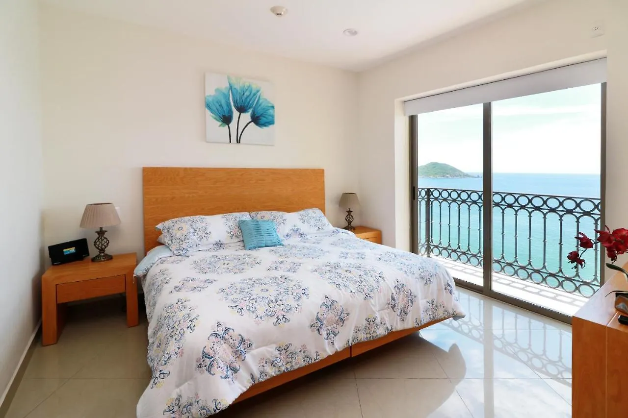 Gavias Grand Mazatlan Apt. 1415