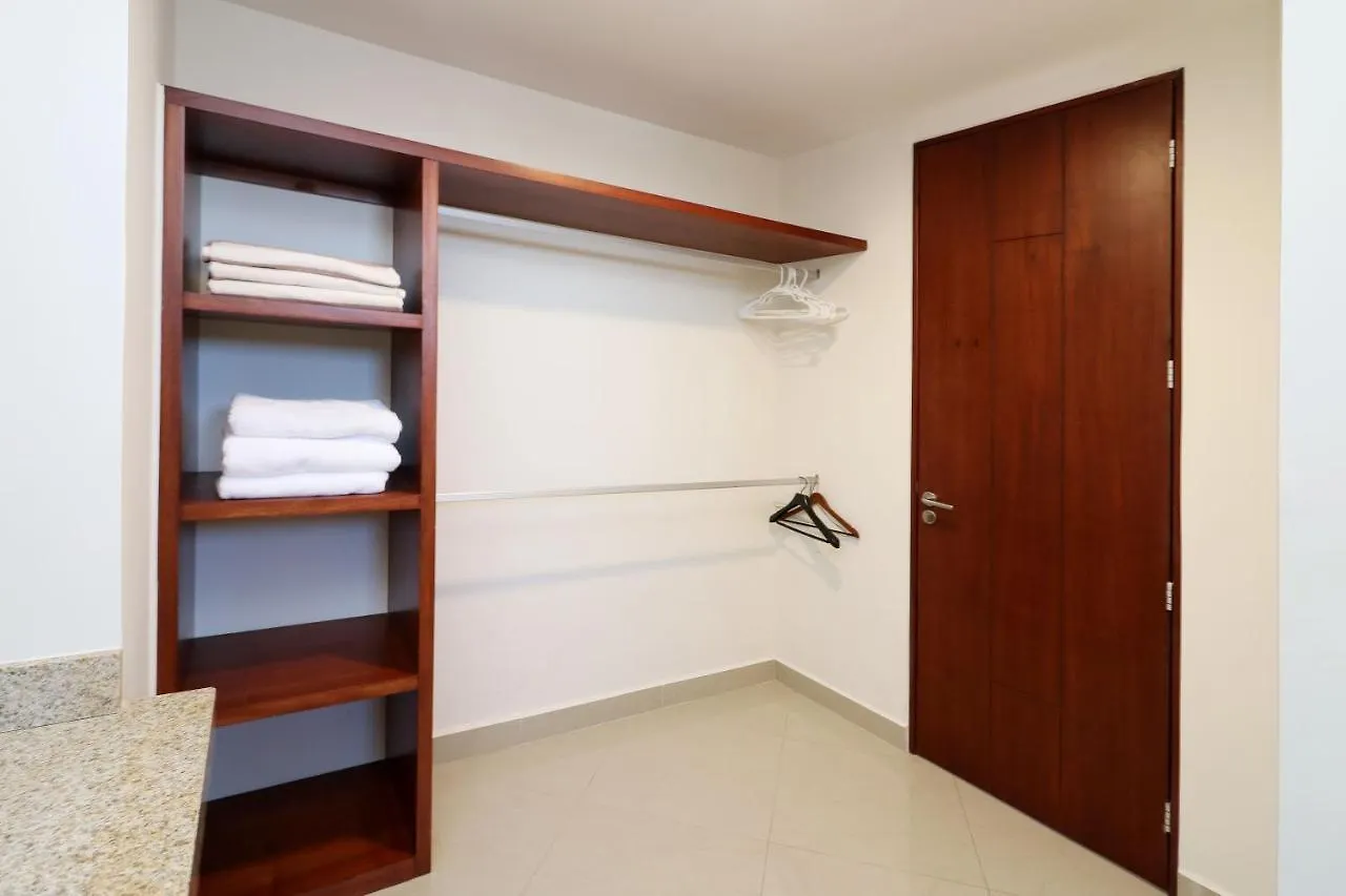 Gavias Grand Mazatlan Apt. 1415